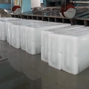 maquina elaboradora de hielo e bloques