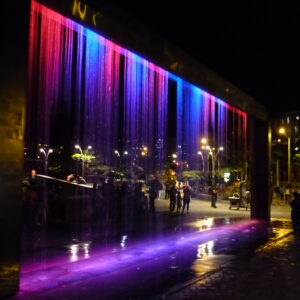 Pantallas De Agua Para Parques Y Espacios Publicos 300CMS POR 600 CMS KED AWNQ48UY