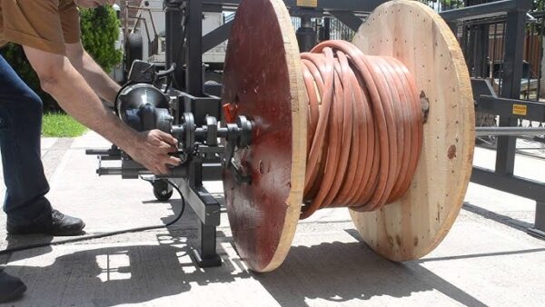 Maquinas Devanadoras De Cables Electricos 2000 Metros BAE QR346TRGYF