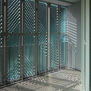 Rejas Metalicas Para Locales Comerciales Y Edificios 230 CMS Por 600 CMS