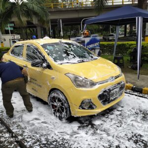 Lavado de Autos con Monedas en